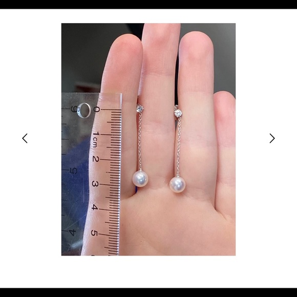 TIFFANY Signature Pearls Drop White Gold Earrings - Picture 3 of 6